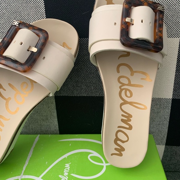 Sam Edelman - Picture 2 of 8